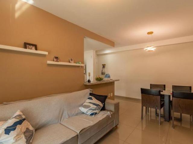Apartamento à Venda Floramar, 3 Quartos, 72 m2
