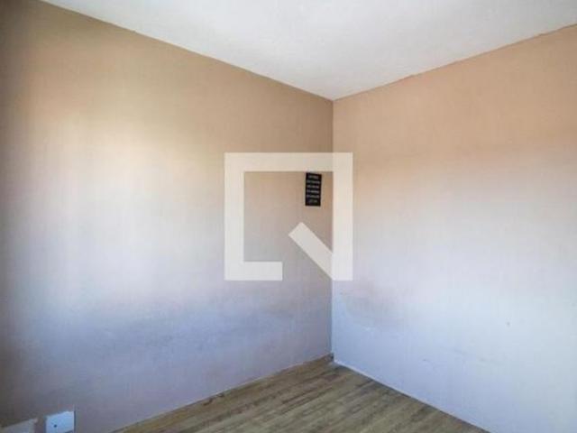 Apartamento à Venda Jardim Éster Yolanda, 4 Quartos, 70 m2