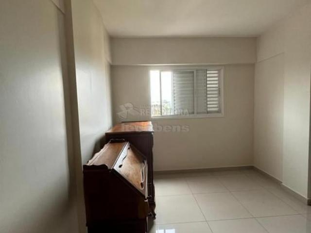 Apartamento a venda localizado no bairro Vila Itália com 02 dormitório e 02 vagas de garagem