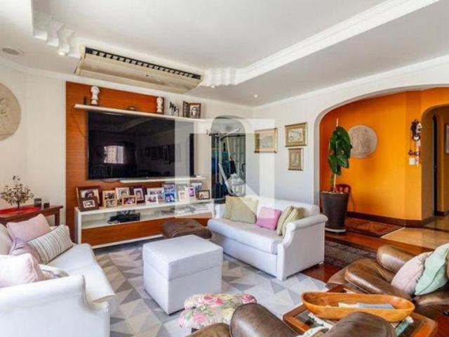 Apartamento à Venda Paraíso, 3 Quartos, 321 m2