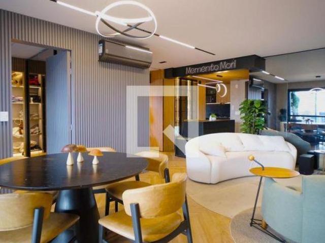 Apartamento à Venda Petrópolis, 2 Quartos, 97 m² Porto Alegre