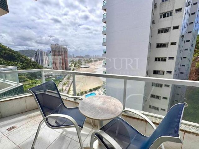 Apartamento à venda, Praia da Pitangueiras, 4 Quartos, sendo 2 Suítes e Sacada com Vista para o Mar