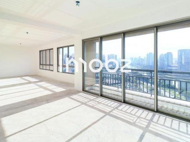 Apartamento à Venda Real Parque, 3 Quartos, 211 m2