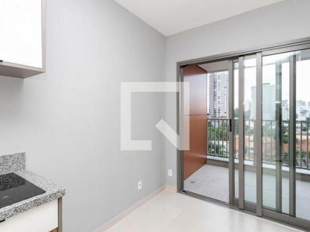 Apartamento à Venda Santo Amaro, 1 Quarto, 30 m2