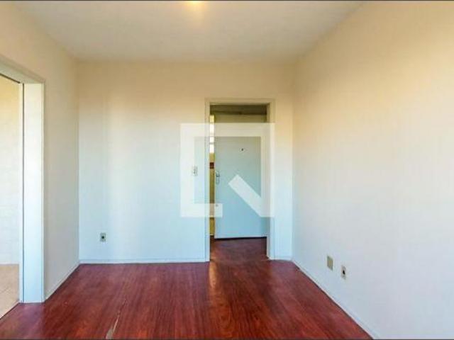 Apartamento à Venda Santo Antônio, 1 Quarto, 38 m² Porto Alegre