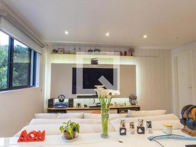 Apartamento à Venda Santo Inácio, 1 Quarto, 72 m² Curitiba