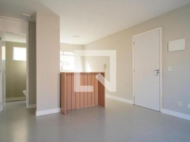 Apartamento à Venda Scharlau, 2 Quartos, 42 m² São Leopoldo