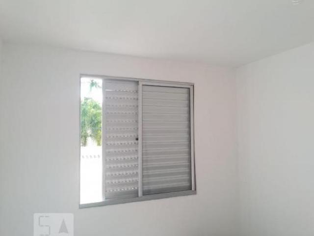 Apartamento à Venda Vila Carminha, 2 Quartos, 45 m2
