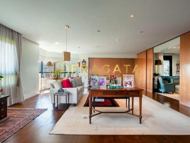 Apartamento á venda 04 suítes 05 vagas 360m2 Vila Madalena/São Paulo