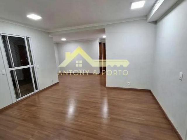 Apartamento à Venda, 03 dormitórios sendo 01 com suíte, em uma das regiões mais desejadas de Guarul