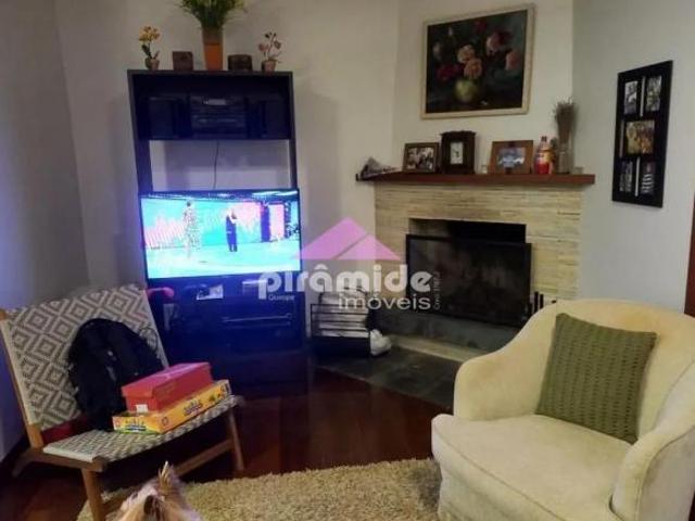 Apartamento à venda, 104 m² por R$ 690.000,00 Vila Floresta Campos do Jordão/SP