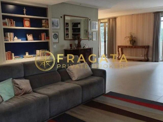 Apartamento à venda 262m² úteis 03 dormitórios 02 suítes 02 vagas Higienópolis/SP