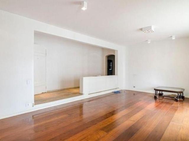 Apartamento à Venda 278m², 4 Quartos sendo 2 Suítes, 3 Vagas por R$ 3.300.000,00