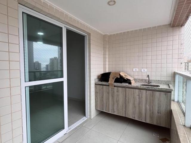 Apartamento à venda 2 quartos 1 suíte 2 vagas demarcadas OCIAN Praia Grande
