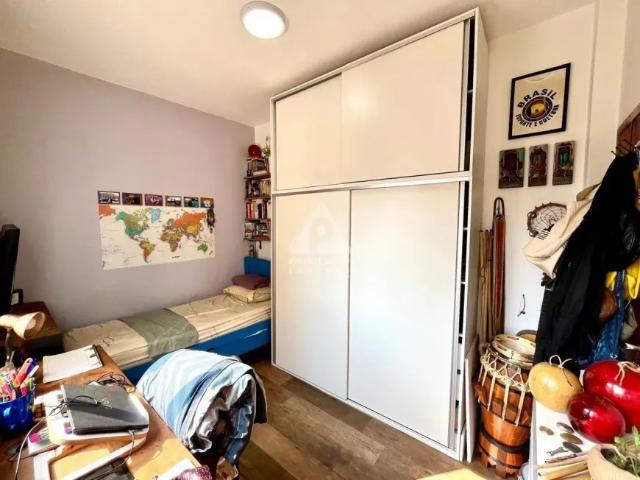 Apartamento à venda, 2 quartos, dependência completa Catete