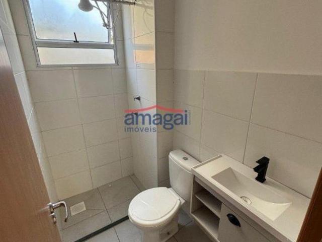 Apartamento à venda 2 quartos em condomínio fechado na zona leste