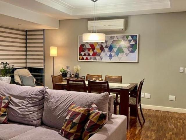 Apartamento à venda 3 quartos em Petrópolis