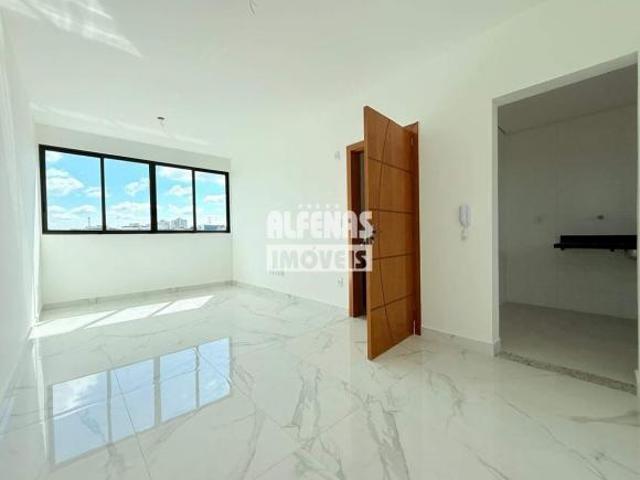 Apartamento à venda 3 quartos no Bairro CAMARGOS