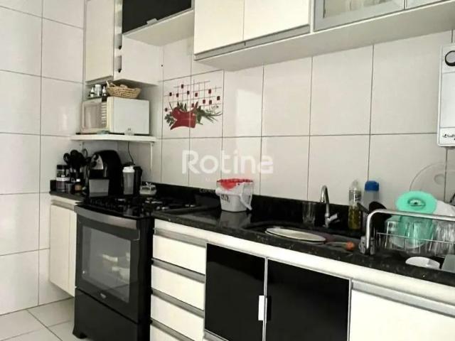 Apartamento à venda, 3 quartos, Saraiva Uberlândia/MG Rotina Imobiliária