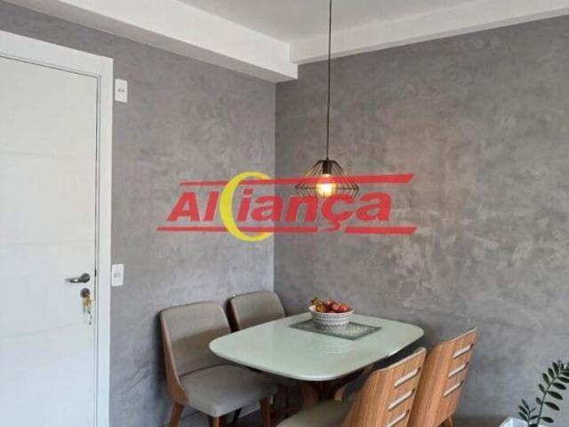 Apartamento à venda 46m² Semimobiliado 2 dormitórios Sacada 1 vaga Picanço Guarulhos