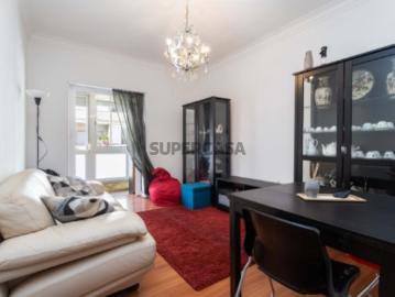 Apartamento T2 no concelho de Oeiras, Dafundo