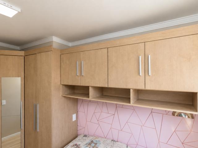 Apartamento aconchegante c/ varanda na Vila Tolstoi