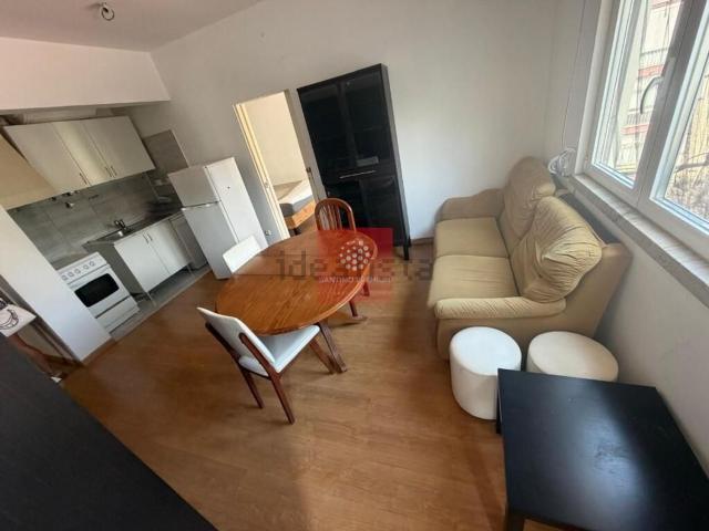 Apartamento, Águas Livres