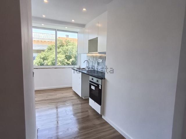 Apartamento, Águas Livres
