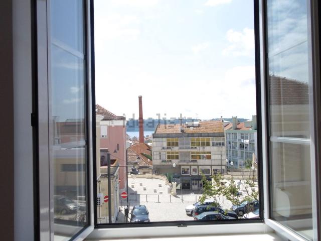 Apartamento, Ajuda