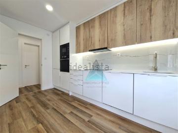 Apartamento à venda em Cova da Piedade - Elevador