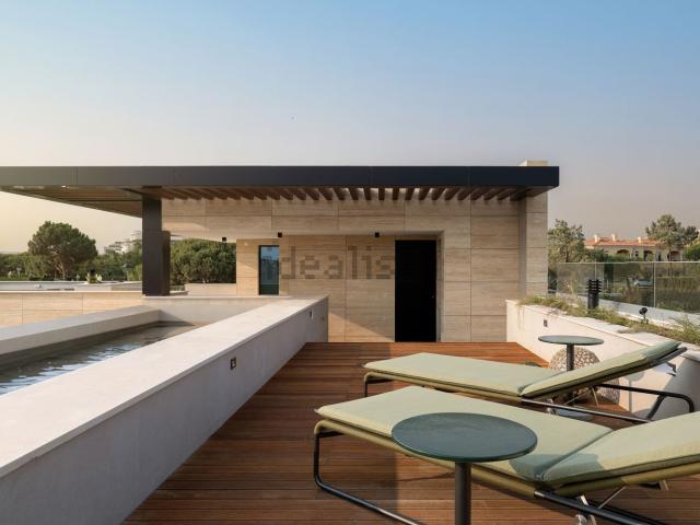 Apartamento, Almancil