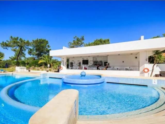 Apartamento, Almancil