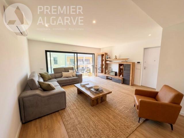 Apartamento, Almancil