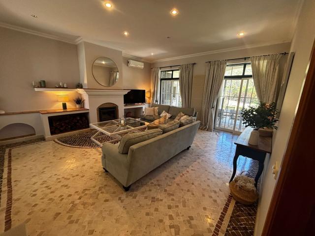 Apartamento, Almancil