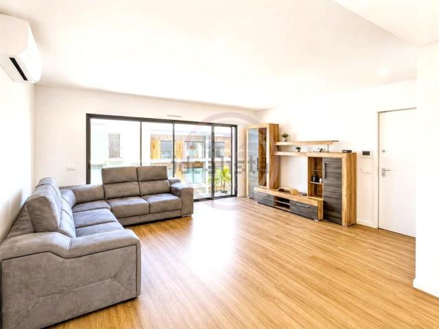 Apartamento, Almancil