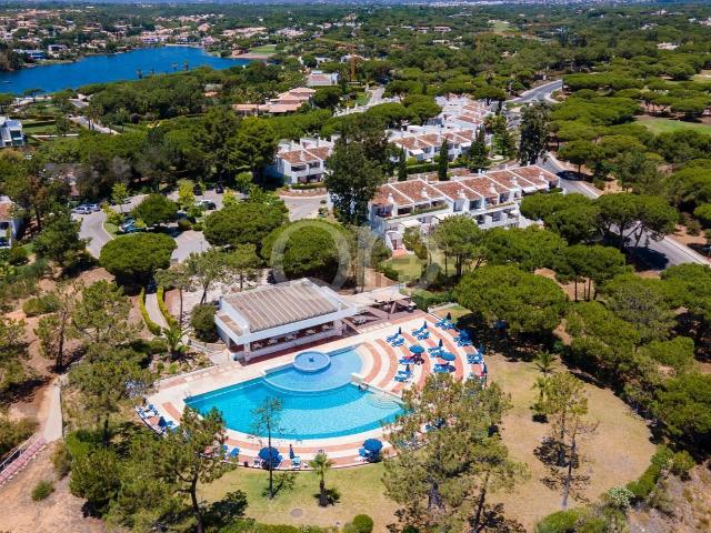 Apartamento, Almancil