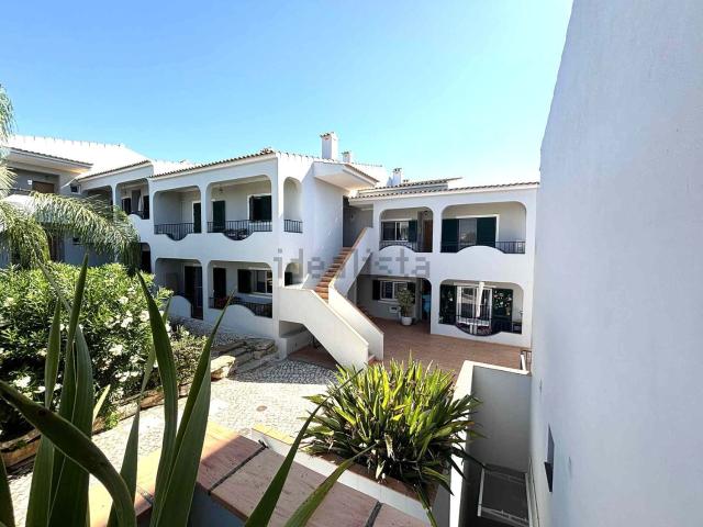 Apartamento, Almancil