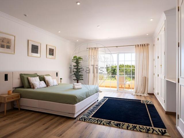 Apartamento, Almancil