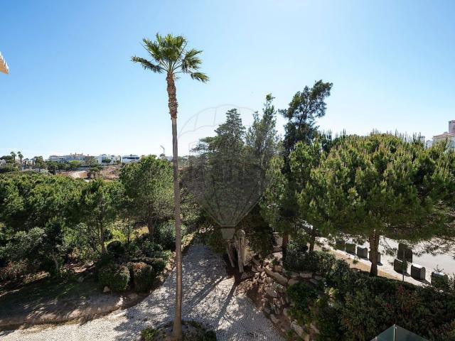 Apartamento, Almancil