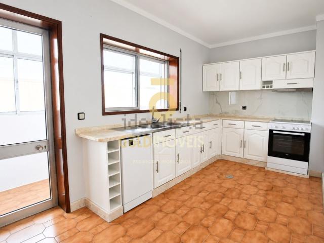 Apartamento, Albergaria a Velha e Valmaior