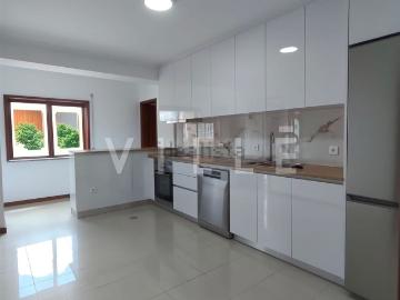 Apartamento, Albergaria a Velha e Valmaior