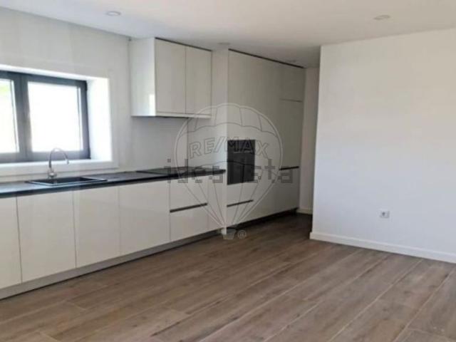 Apartamento, Alpendorada Várzea Torrão