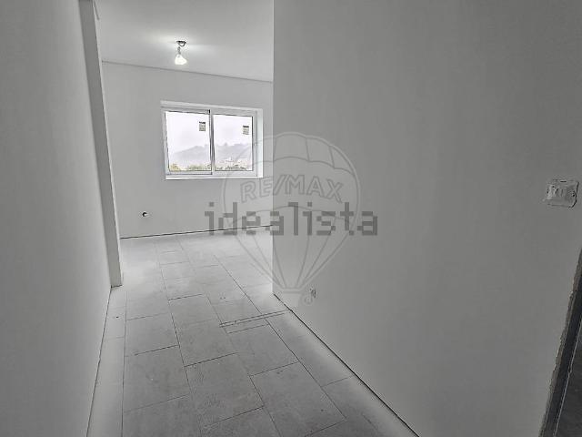 Apartamento, Alpendorada Várzea Torrão