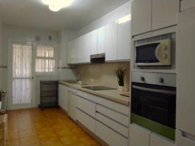 Apartamento Alquiler Málaga Capital, Carlos Haya