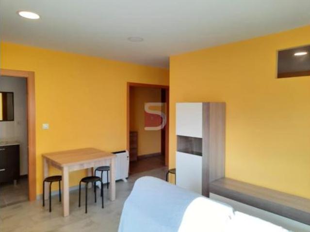Apartamento Alquiler San Cibrao das Viñas, San Cibrao Das Viñas Capital