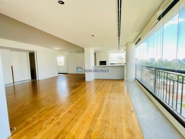 Apartamento alto padrão| 215 m²| próximo ao metrô Vila Madalena! e uartos suíte, 4 vagas