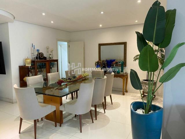 Apartamento alto padrão todo reformado com 4 suites 3 vagas e depósito REF. HI15596
