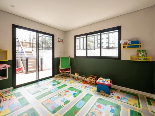 Apartamento alto padrão à venda no Condomínio Edifício Emílio de Menezes em São Paulo SP