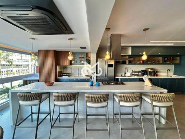 Apartamento Alto Padrão a 450m da praia no Módulo 02 da Riviera de São Lourenço