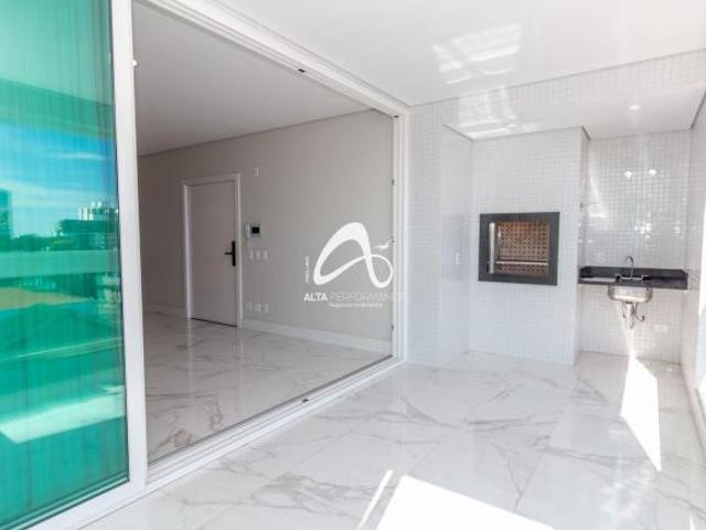 Apartamento Alto Padrão • Centro